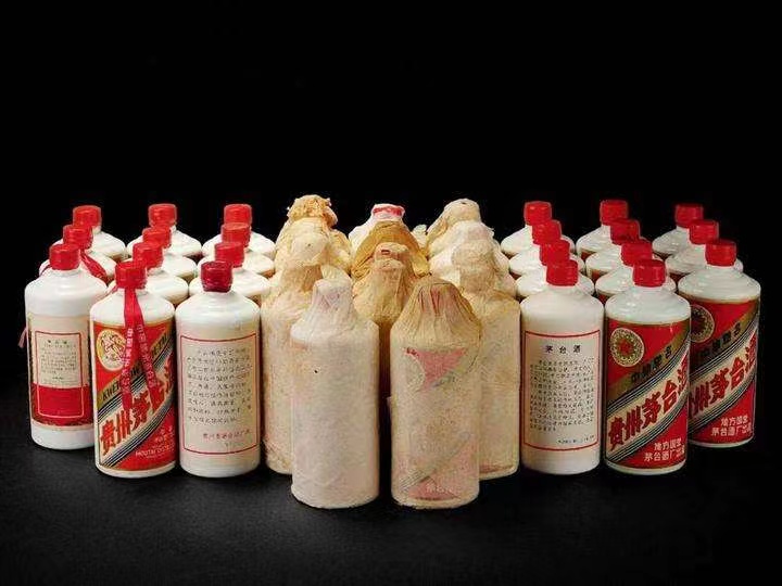 屏南日照岚山回收酒价格哪里回收(附近上门回收茅台酒）?